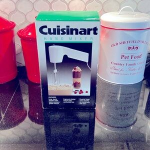 Cuisinart Hand Mixer (New in Box)